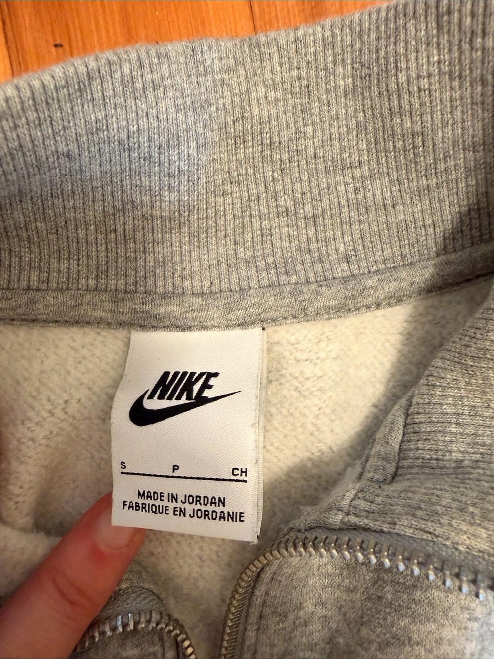Nike Light Gray Cropped Half-Zip Sweatshirt - Picture 3 of 3